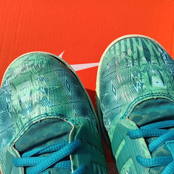 RARE Vintage Nike Kobe Mentality 2015 'Green Yellow' Wo.7 (5.5Y) - Picture 8 of 9